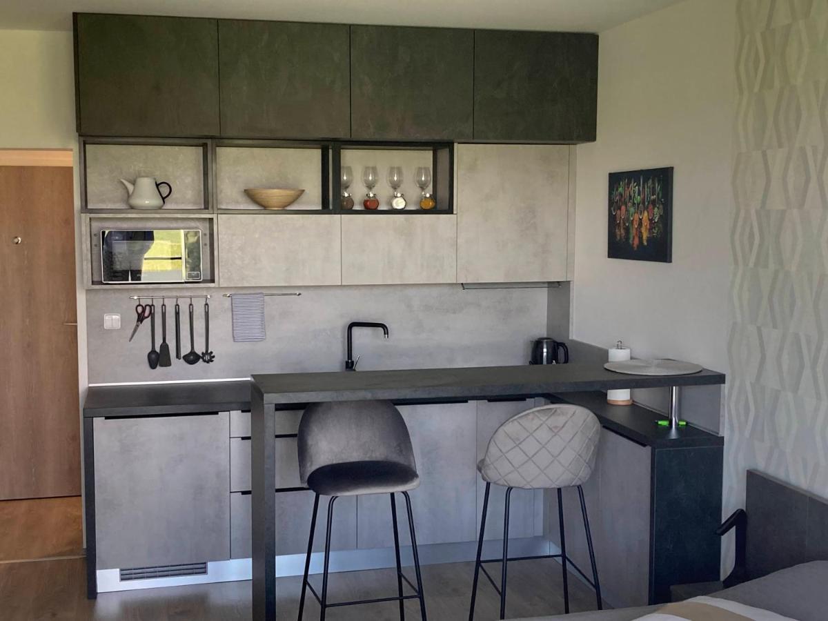 Sunset Studio Apartment Попрад Экстерьер фото